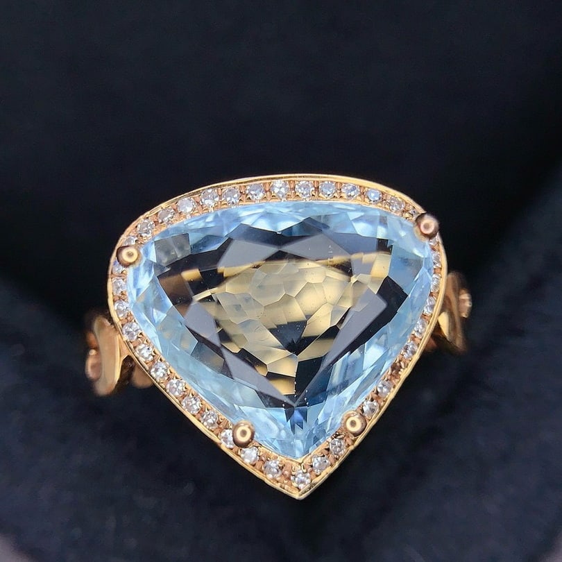 14k Gold 4.0 Ct Natural Aquamarine & Diamond Ring - 6