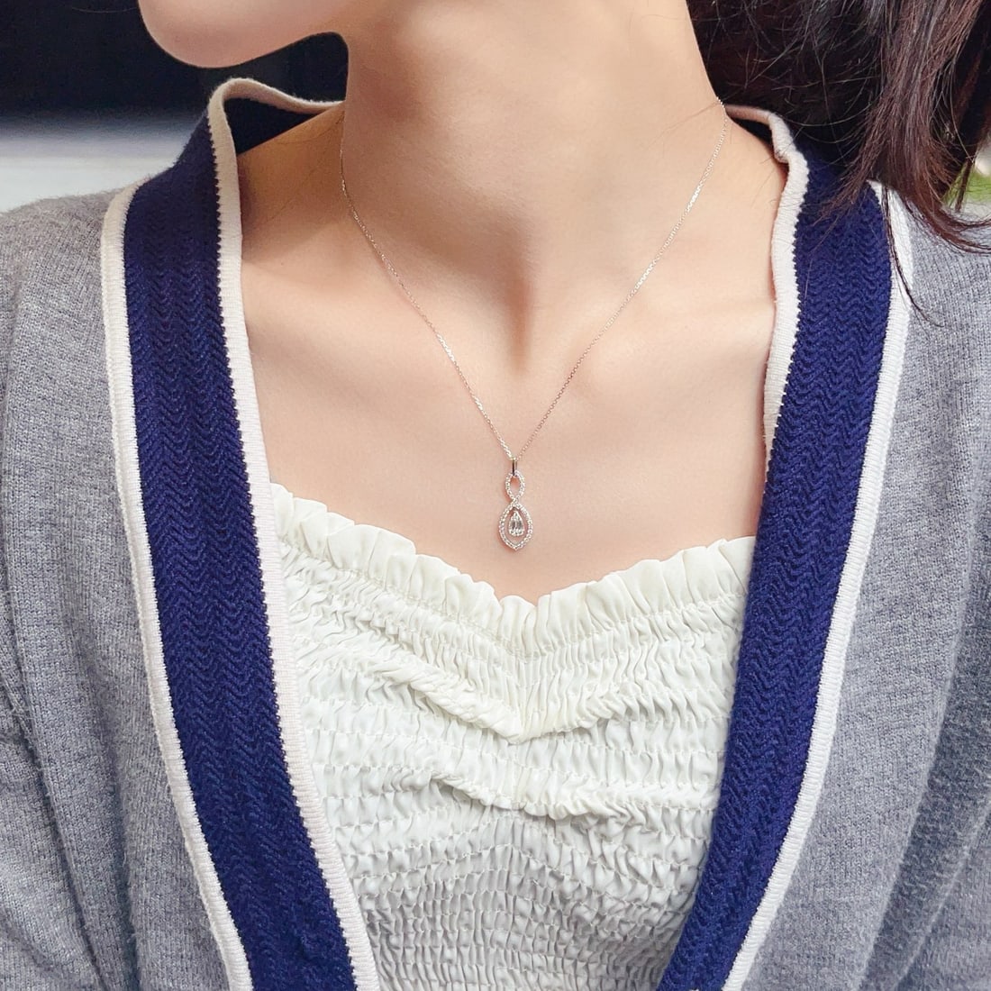 14k Gold 0.36 Ctw Natural H Diamond Necklace - 4