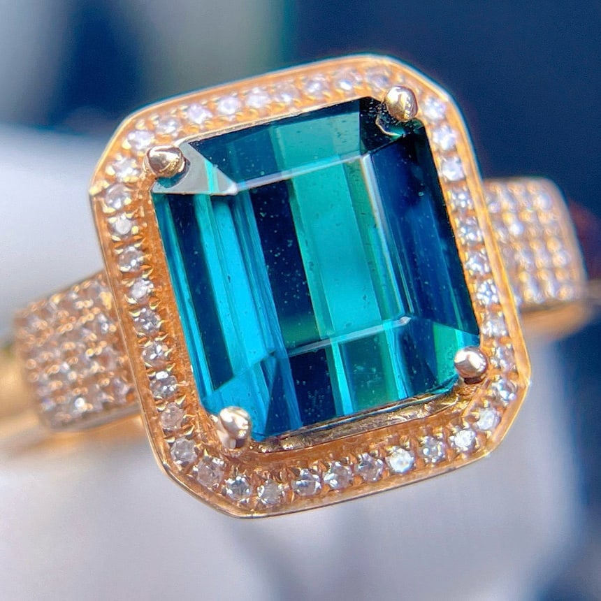 14k Gold 2.94 Ct Natural Tourmaline & Diamond Ring: Ref:230956429 // gold content:14k gold // ring size:7. 25us // // main gemstone:tourmaline // shape:octagonal // carat weight:2. 94ct // color:blue // treatment:natural // // adjacent gemstone 2 :