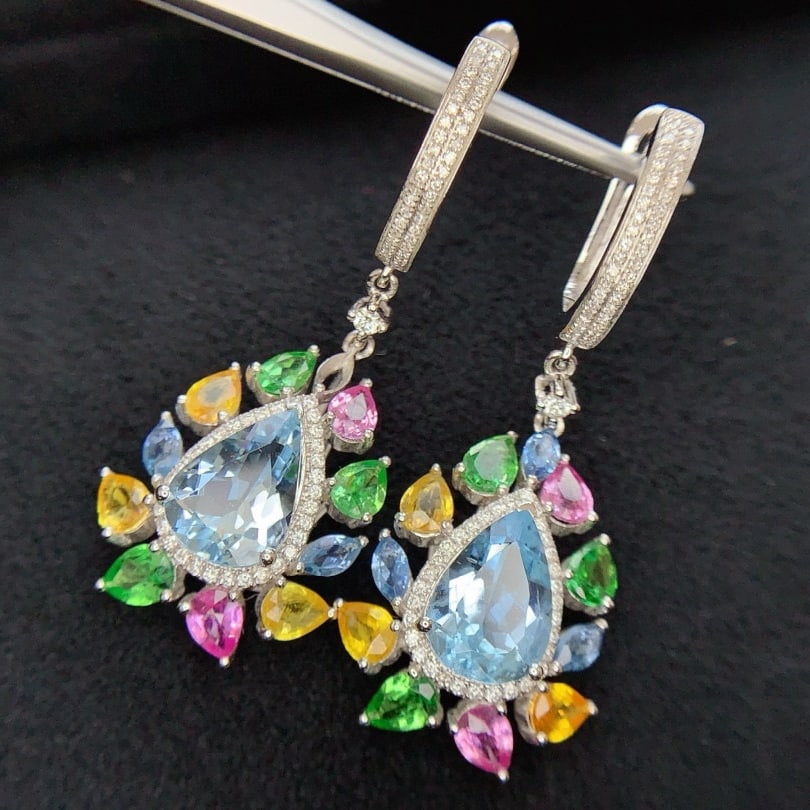14k Gold 5.3 Ct Natural Aquamarine & Diamond & Diamond Earrings - 4