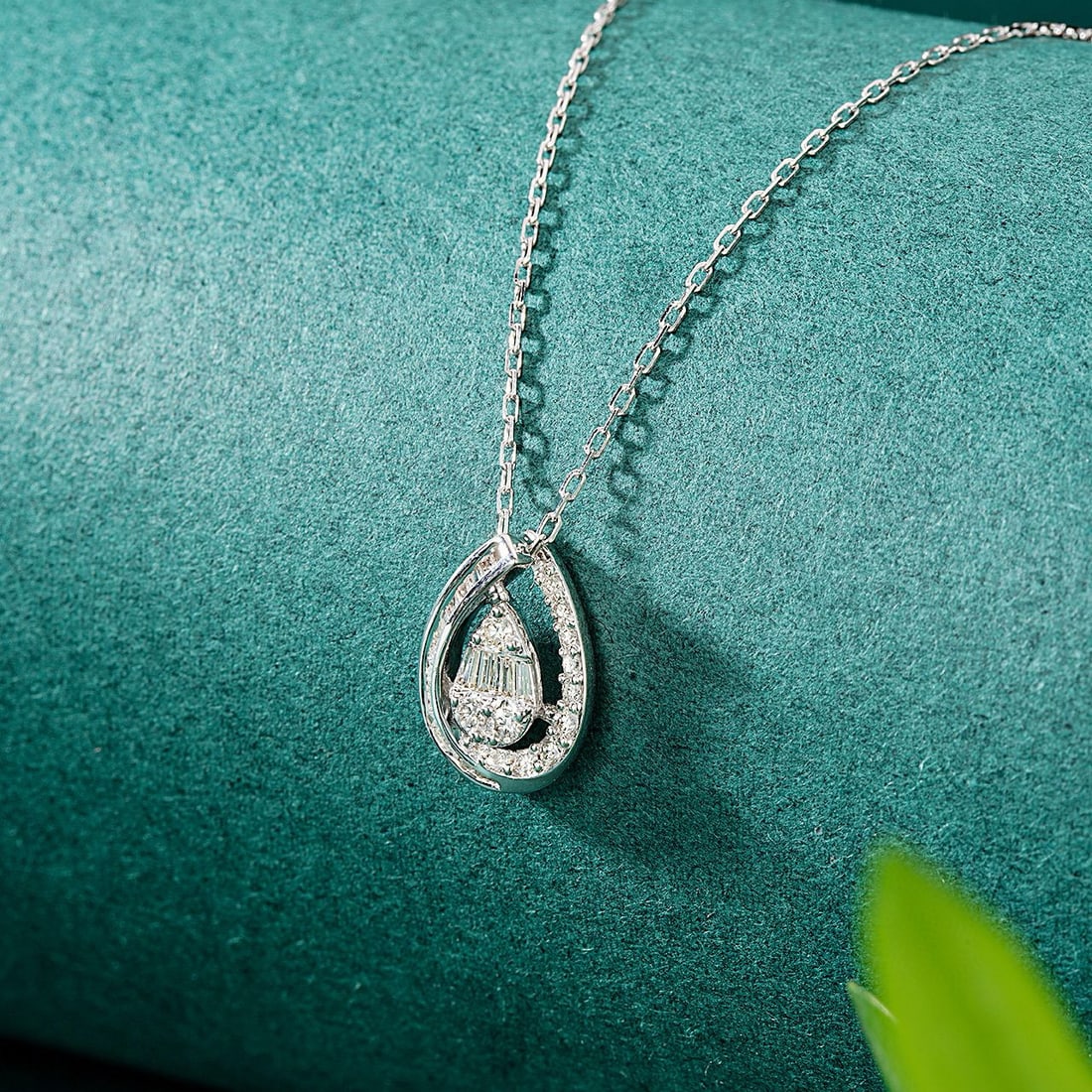 14k Gold 0.26 Ctw Natural H Diamond Pendant( Without Chain ) - 2