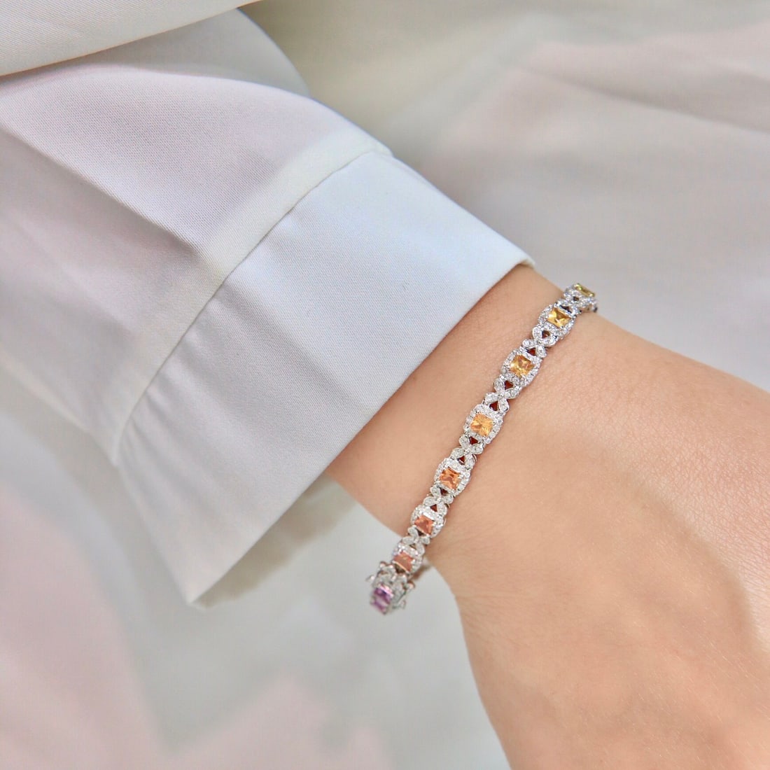 14k Gold 5.43 Ctw Natural Sapphire & Diamond Bracelet - 9