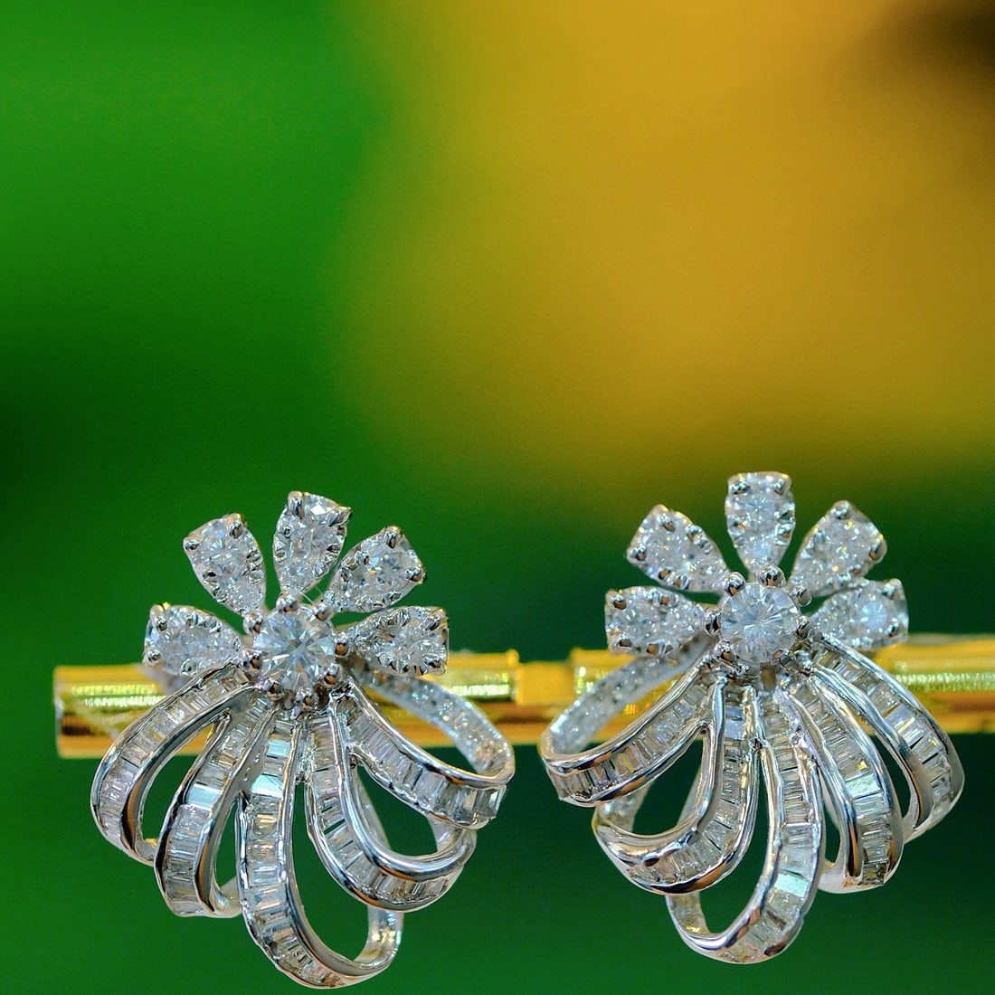 14k Gold 1.2 Ct Natural H Diamond Earrings - 3