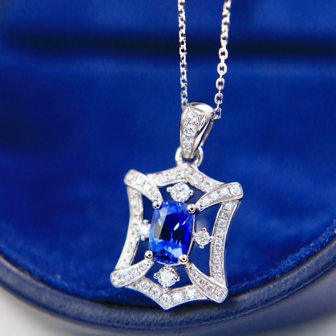 14k Gold 1.33 Ctw Natural Sapphire & Diamond Pendant( Without Chain ) - 3