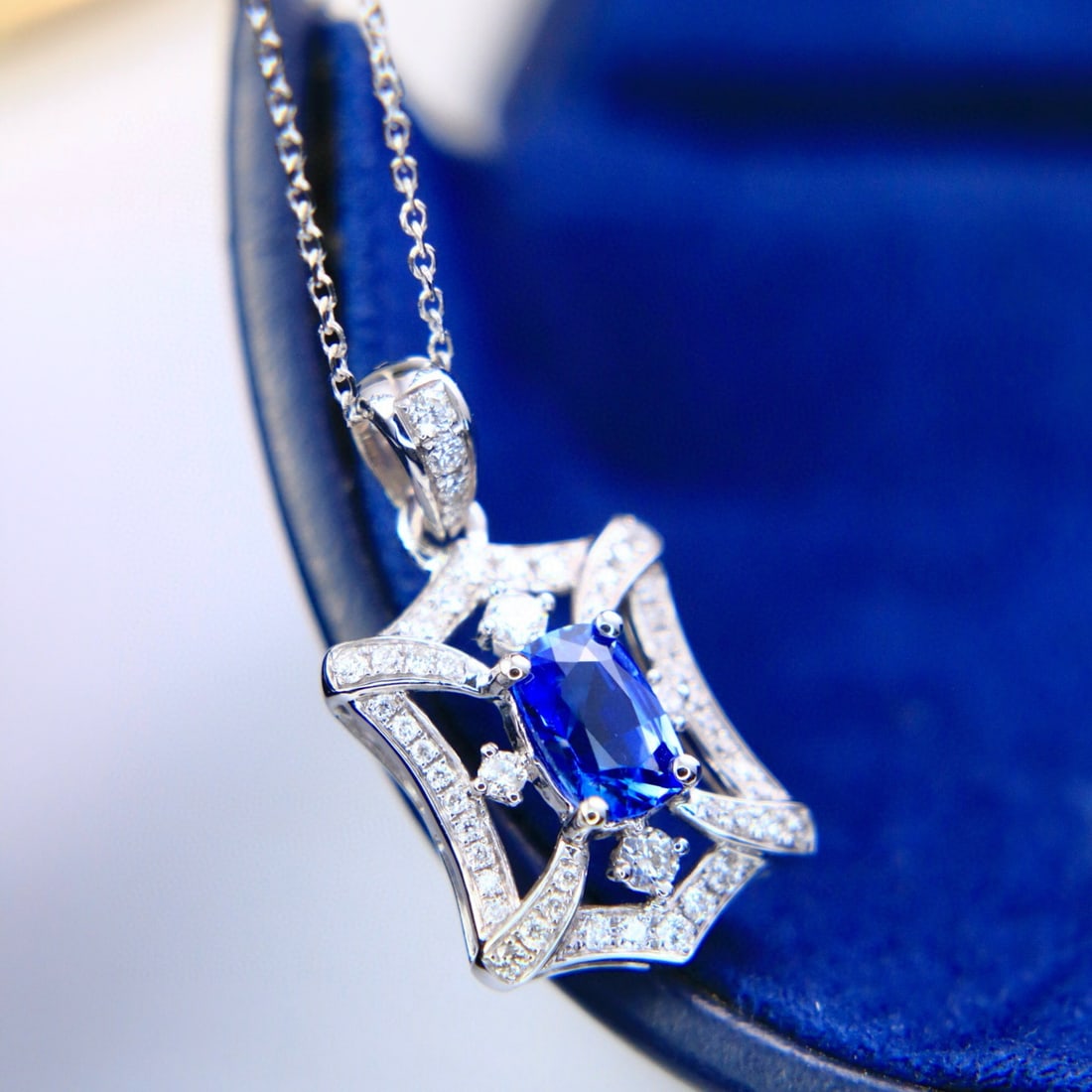 14k Gold 1.33 Ctw Natural Sapphire & Diamond Pendant( Without Chain ) - 4