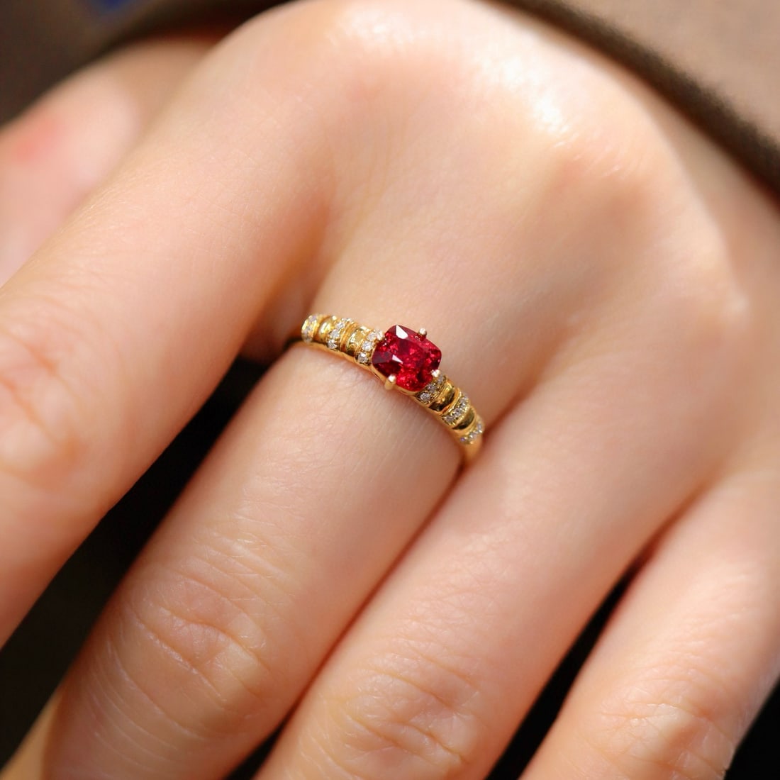 14k Gold 0.77 Ctw Natural Spinel & Diamond Ring - 4