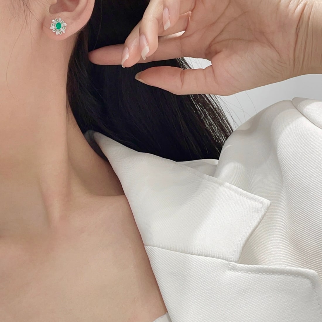 14k Gold 0.3 Ct Natural Emerald & Diamond Earrings - 2