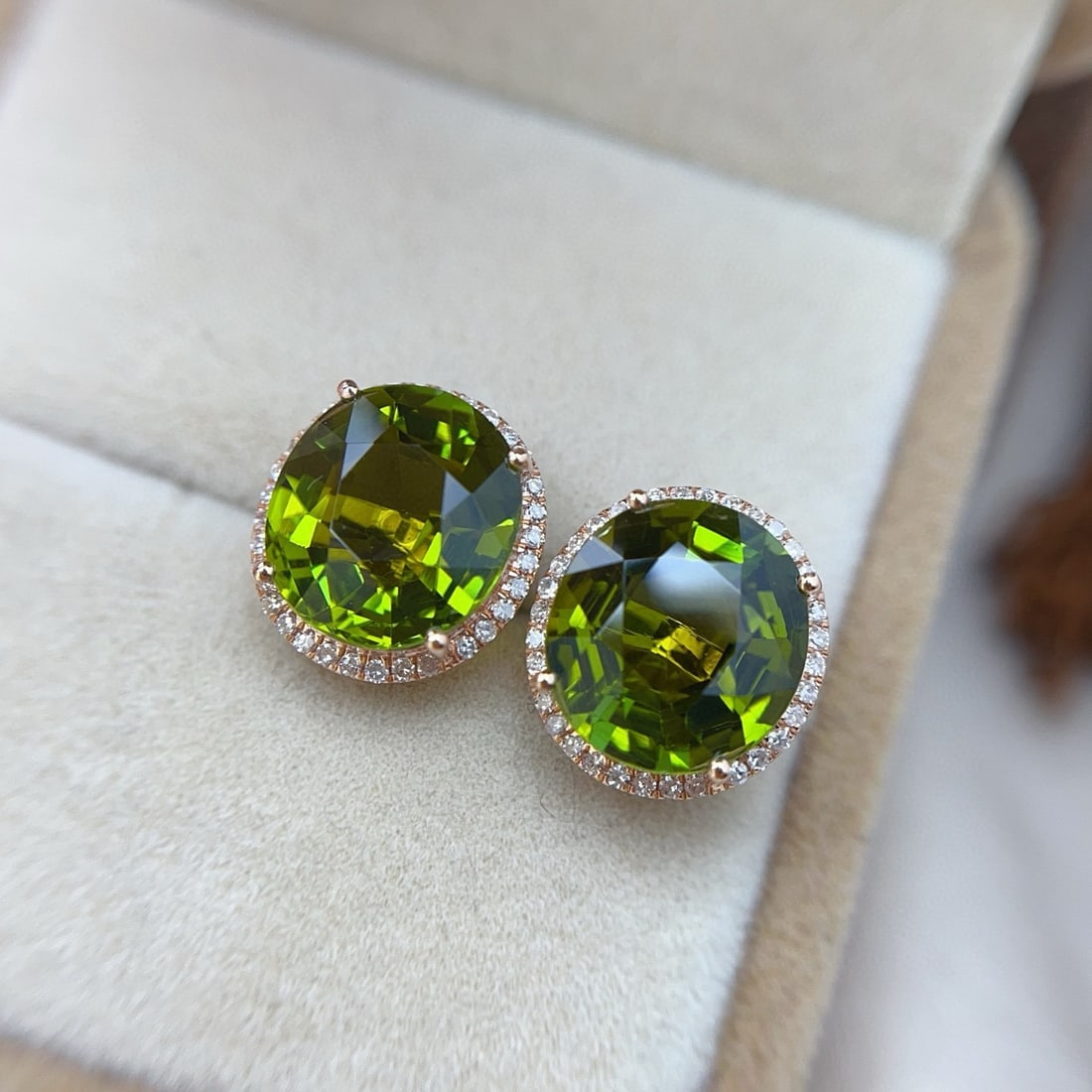 14k Gold 8.50 Ct Natural Tourmaline & Diamond Earrings - 4