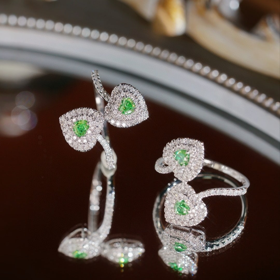 14k Gold 0.80 Ctw Natural Green Diamond & Diamond Ring - 5