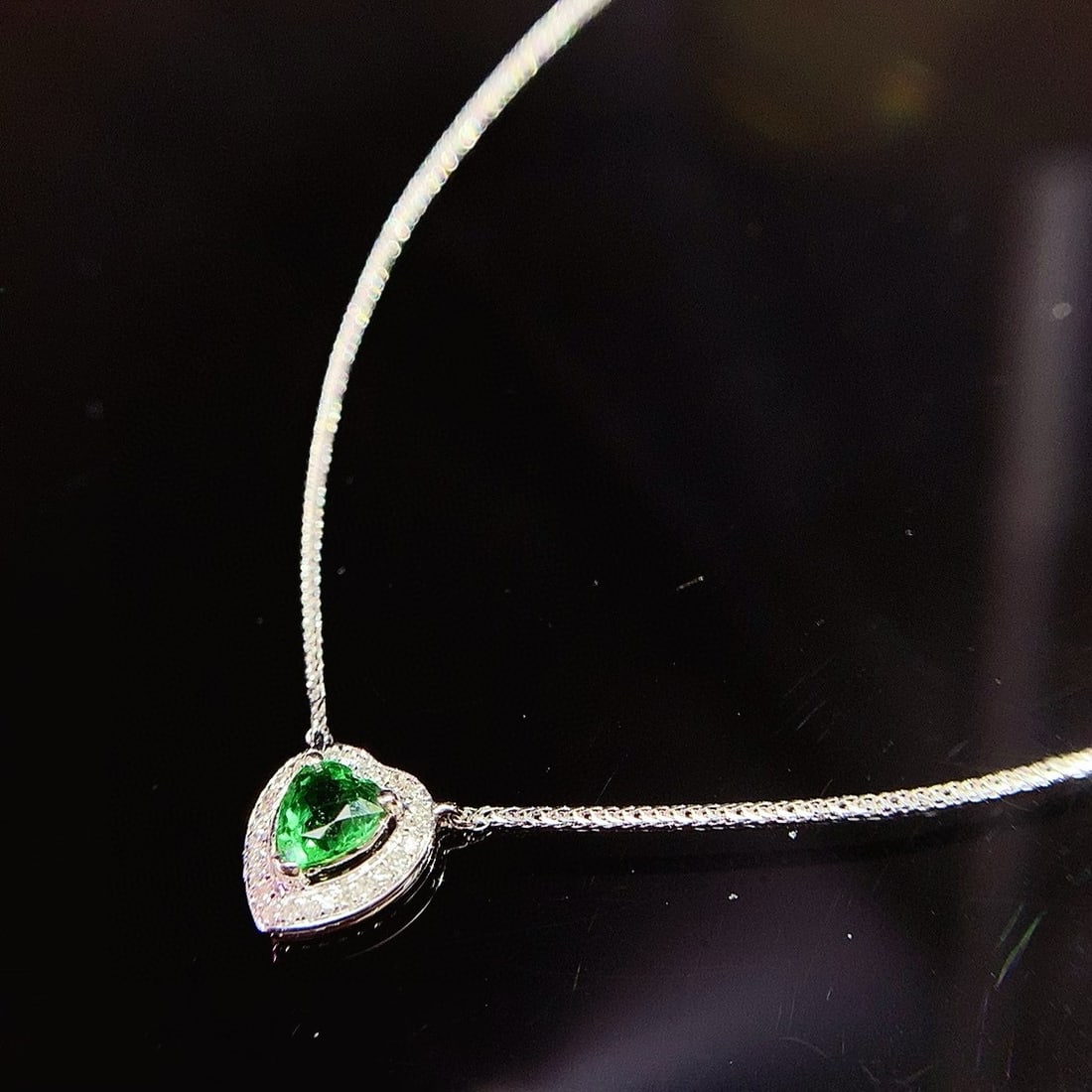 14k Gold 0.45 Ct Natural Tsavorite & Diamond Necklace - 3