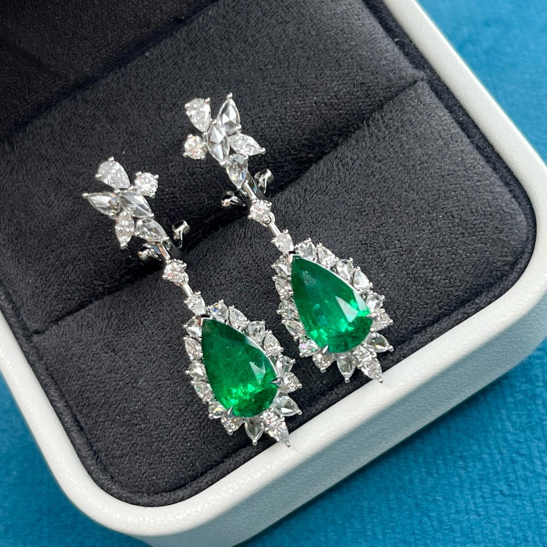 14k Gold 5.63 Ctw Vivid Green Natural Emerald & Diamond Earrings - 3