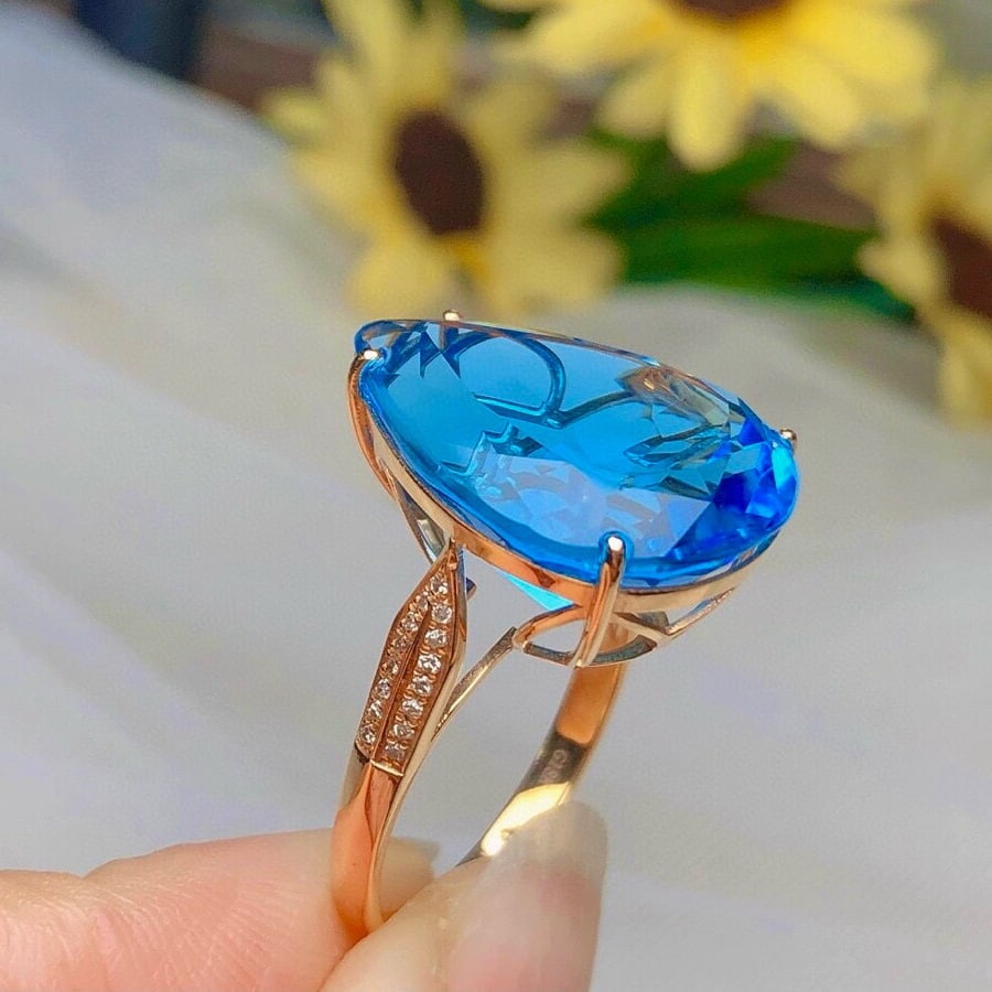 14k Gold 18.62 Ct Natural Topaz & Diamond Ring - 5