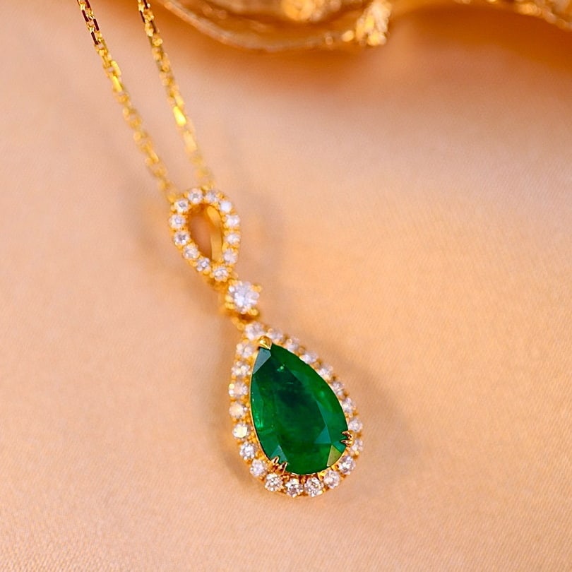 14k Gold 1.91 Ctw Vivid Green Natural Emerald & Diamond Pendant( Without Chain ) - 5