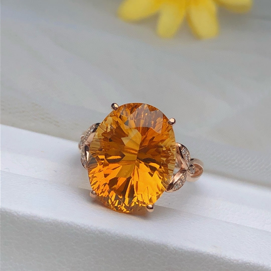 14k Gold 9.70 Ct Natural Citrine & Diamond Ring - 4