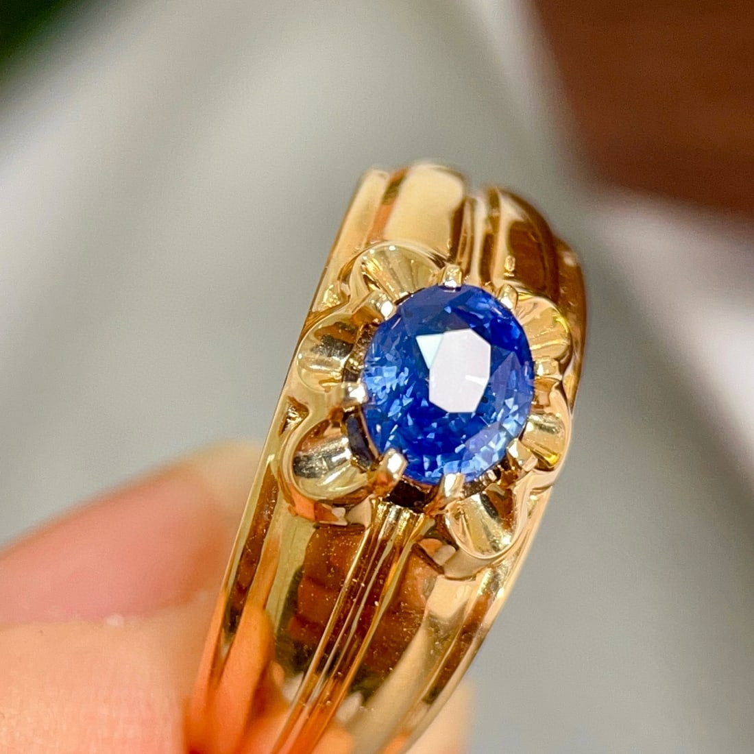 14k Gold 1 Ct Natural Sapphire Ring - 2
