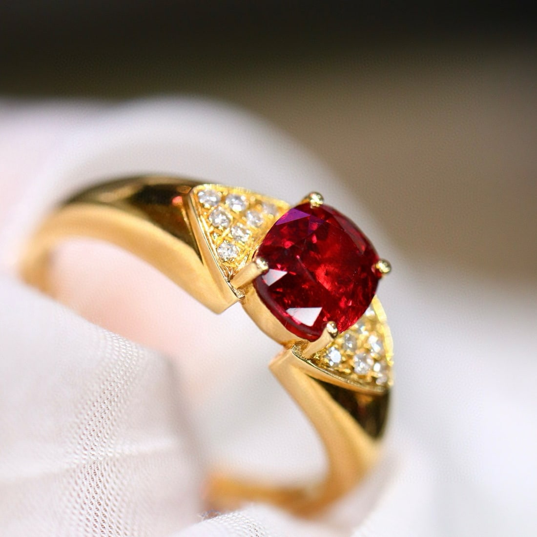 14k Gold 1.27 Ctw Natural Ruby & Diamond Ring - 2