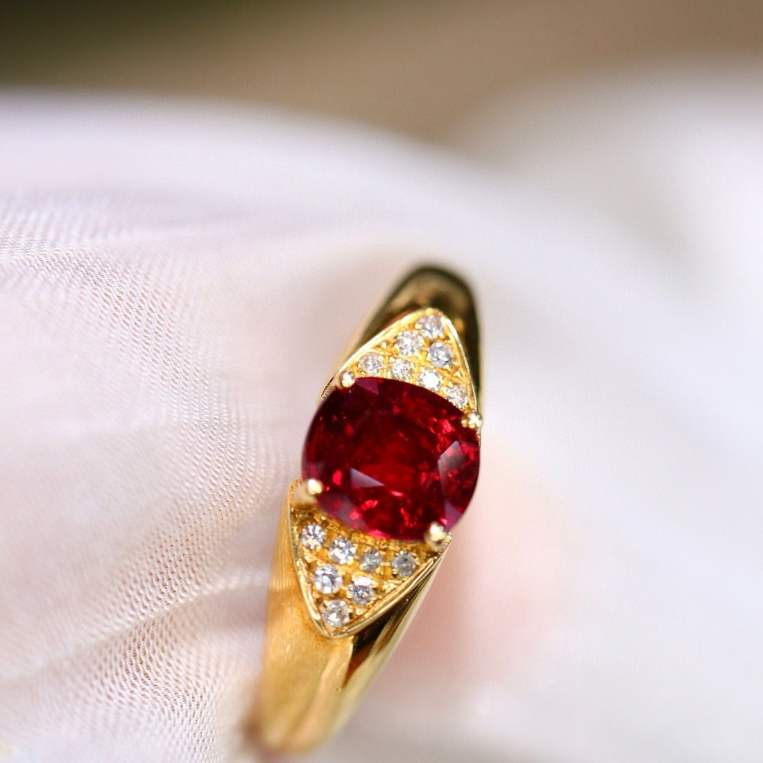 14k Gold 1.27 Ctw Natural Ruby & Diamond Ring - 4
