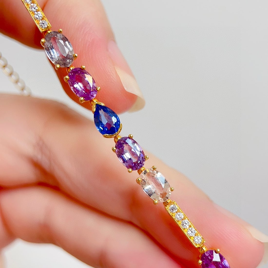 14k Gold 3.88 Ctw Natural Sapphire & Diamond Bracelet - 4