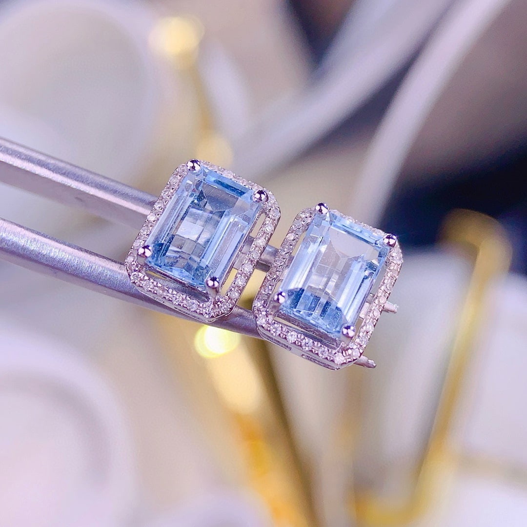 14k Gold 2.8 Ct Natural Aquamarine & Diamond Earrings - 3
