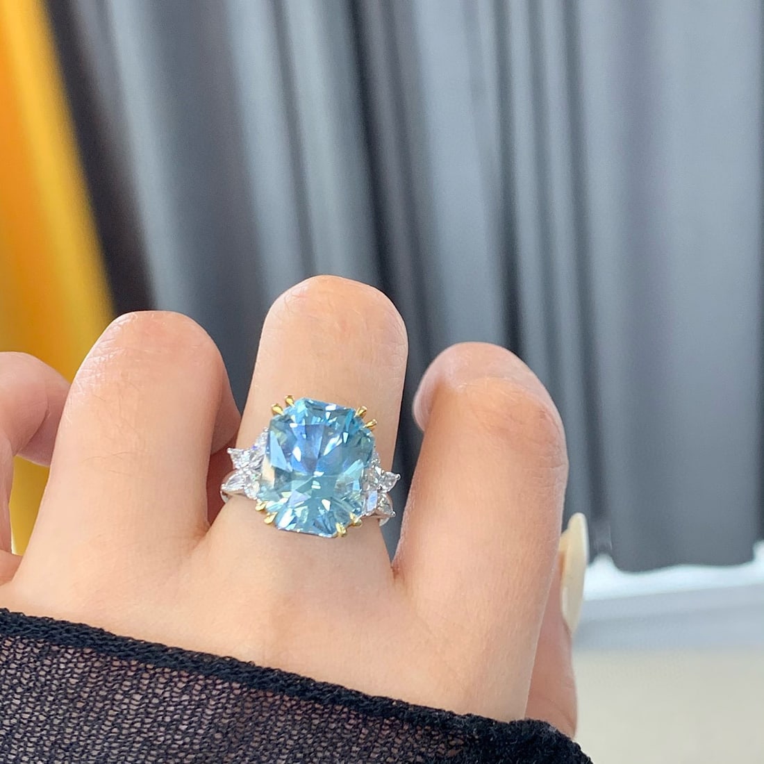 14k Gold 9.93 Ctw Natural Aquamarine & Diamond Ring - 5