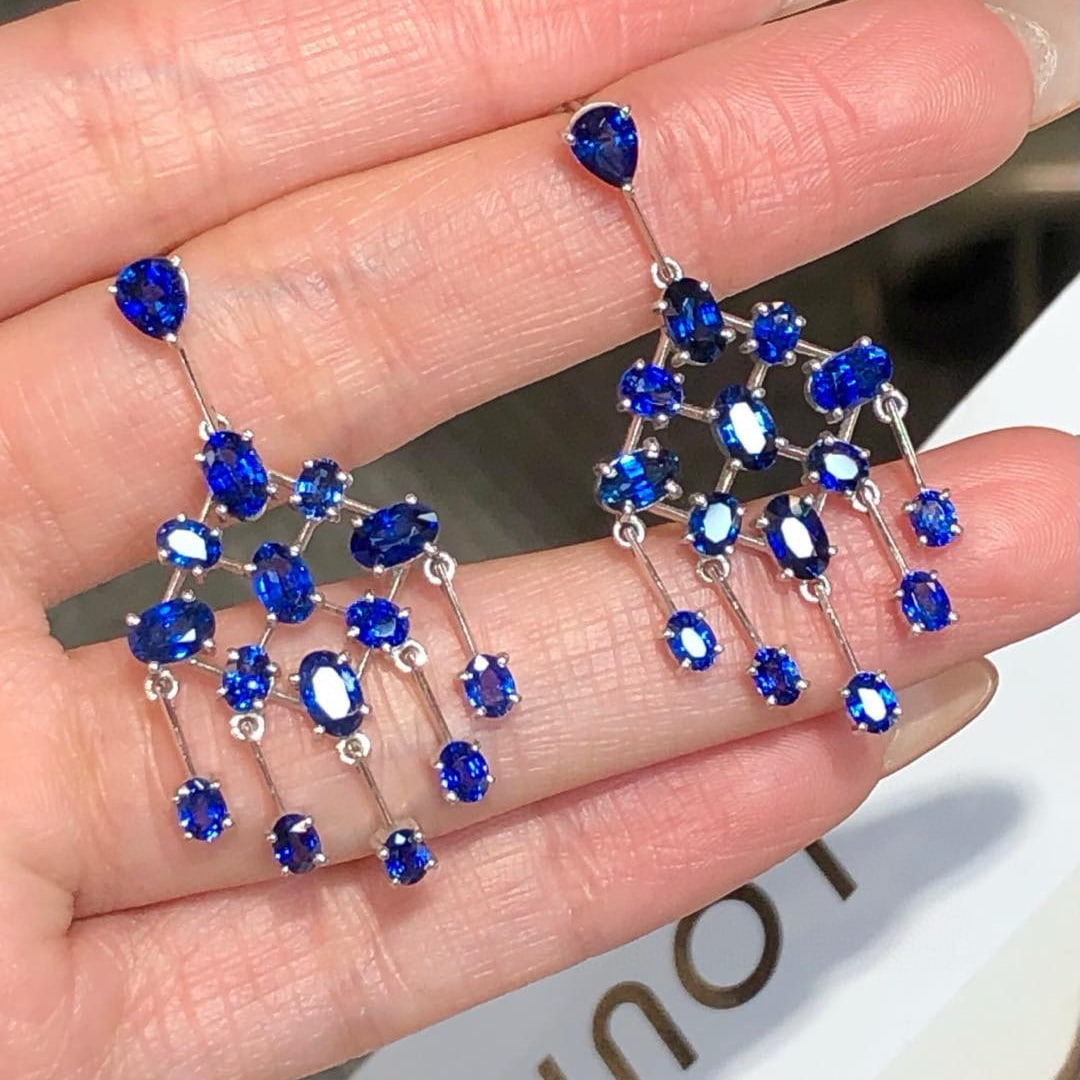 14k Gold 7 Ct Natural Sapphire Earrings: Ref:230957154 // gold content:14k gold // main gemstone:sapphire // shape:multiply // carat weight:7ct // color:blue // treatment:natural // Condition: New Low Estimate: 7000.00 High Estimate: 11000.