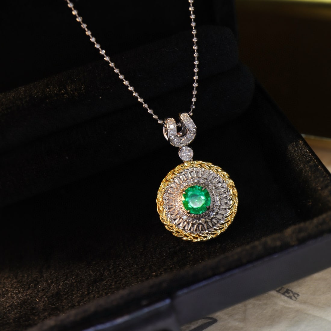 14k Gold 0.72 Ctw Natural Emerald & Diamond Pendant( Without Chain ) - 6