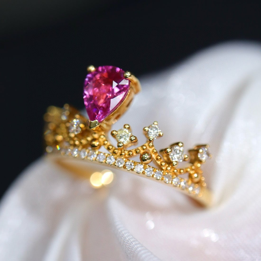 14k Gold 0.82 Ctw Natural Ruby & Diamond Ring - 3