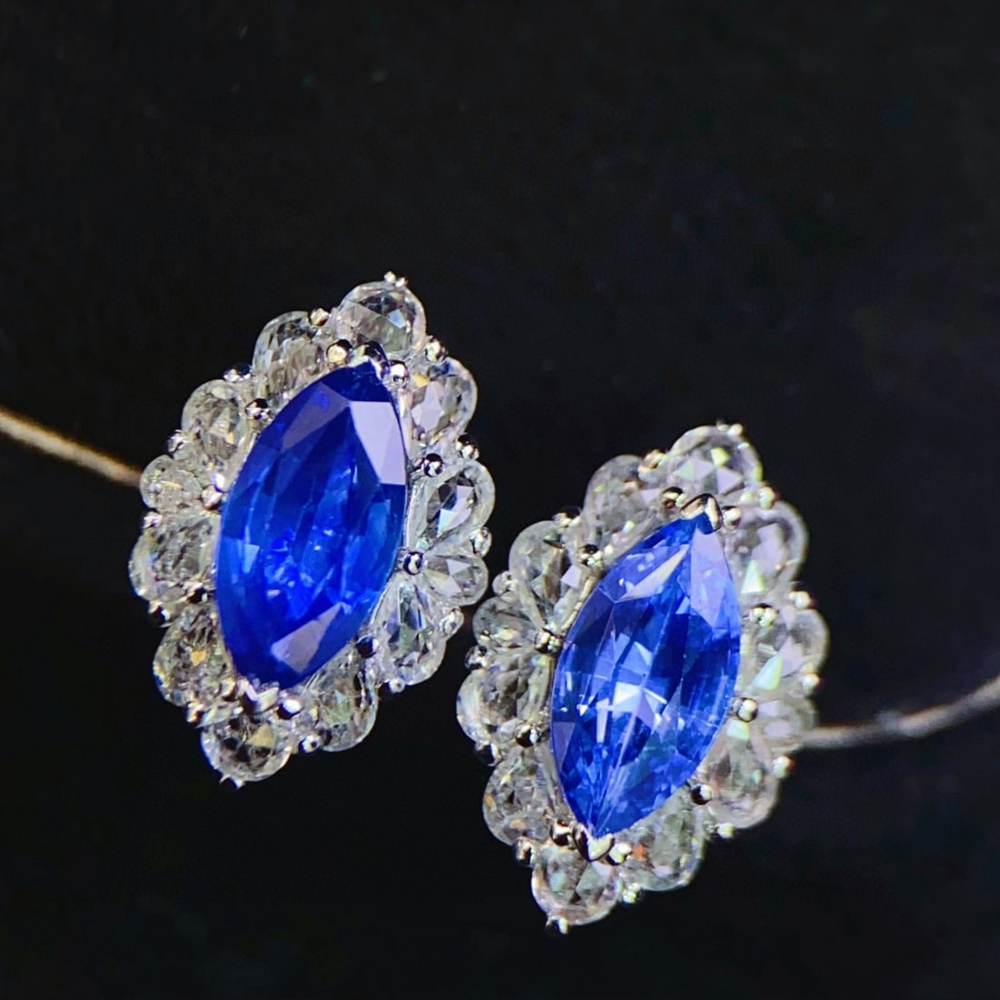 14k Gold 2.96 Ctw Natural Sapphire & Sapphire Earrings - 6