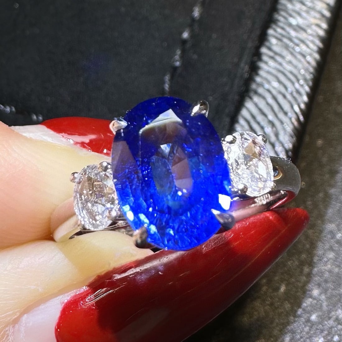 14k Gold 3.66 Ctw Natural Sapphire & Diamond Ring: Ref:230957181 // gold content:14k gold // ring size:7. 25us // // main gemstone:sapphire // shape:oval // carat weight:3. 43ct // color:royal blue // treatment:natural // // adjacent gemstone 2 :