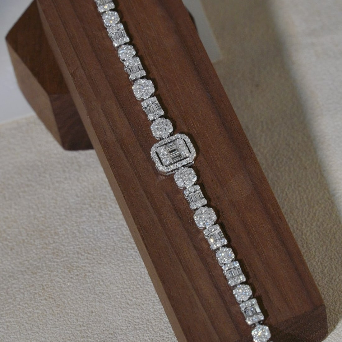 14k Gold 3.2 Ct Natural H Diamond Bracelet - 3