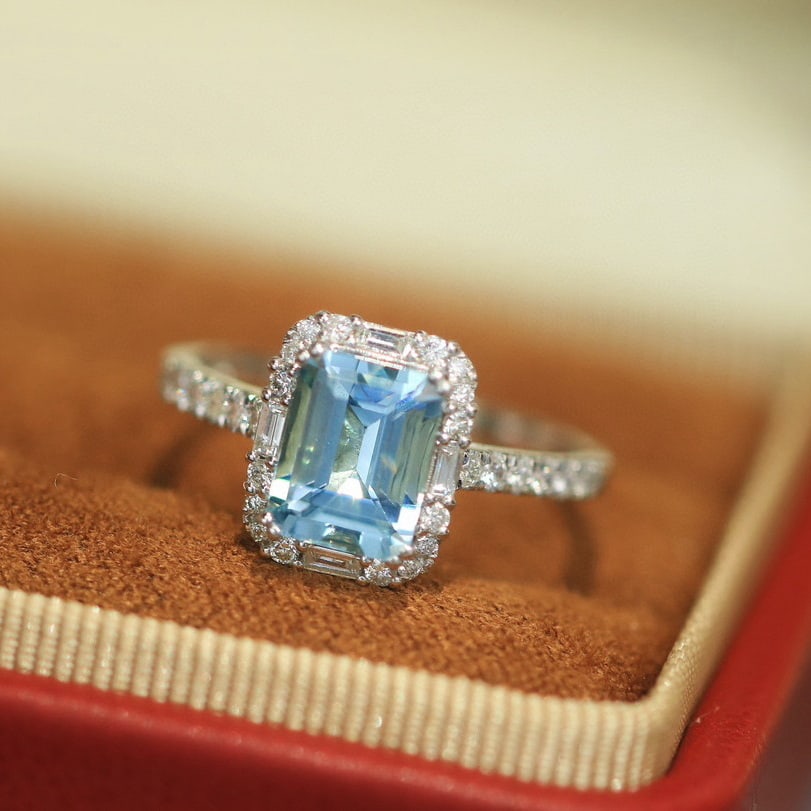 14k Gold 1.71 Ctw Natural Aquamarine & Diamond Ring - 4
