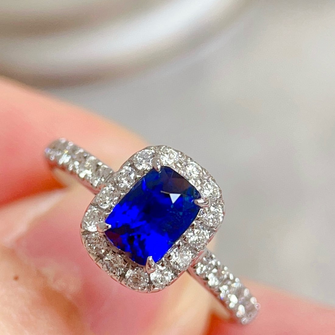 14k Gold 1.60 Ctw Natural Sapphire & Diamond Ring - 4