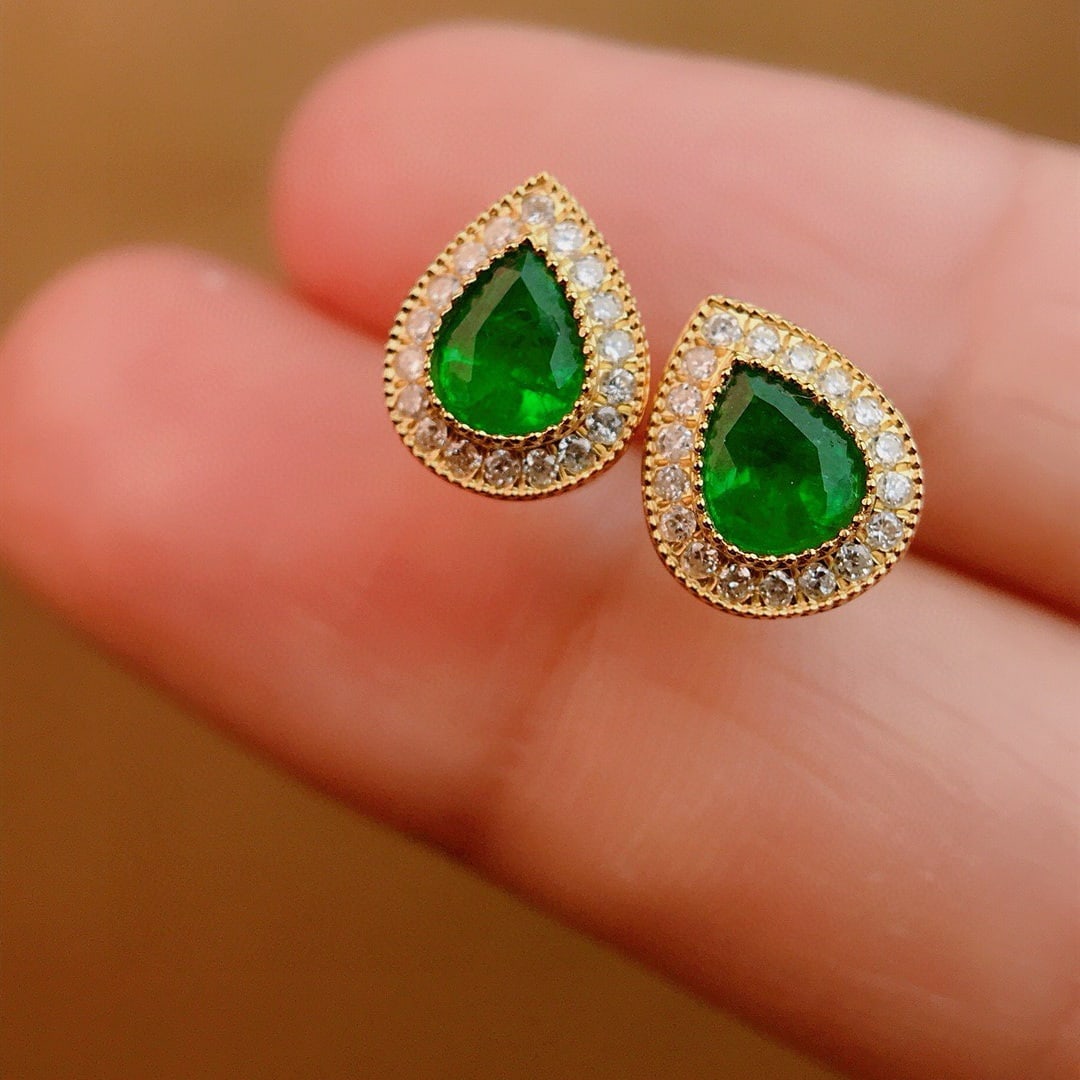 14k Gold 0.74 Ctw Vivid Green Natural Emerald & Diamond Earrings - 2