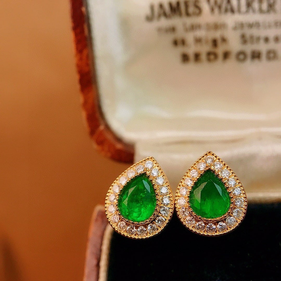 14k Gold 0.74 Ctw Vivid Green Natural Emerald & Diamond Earrings - 9