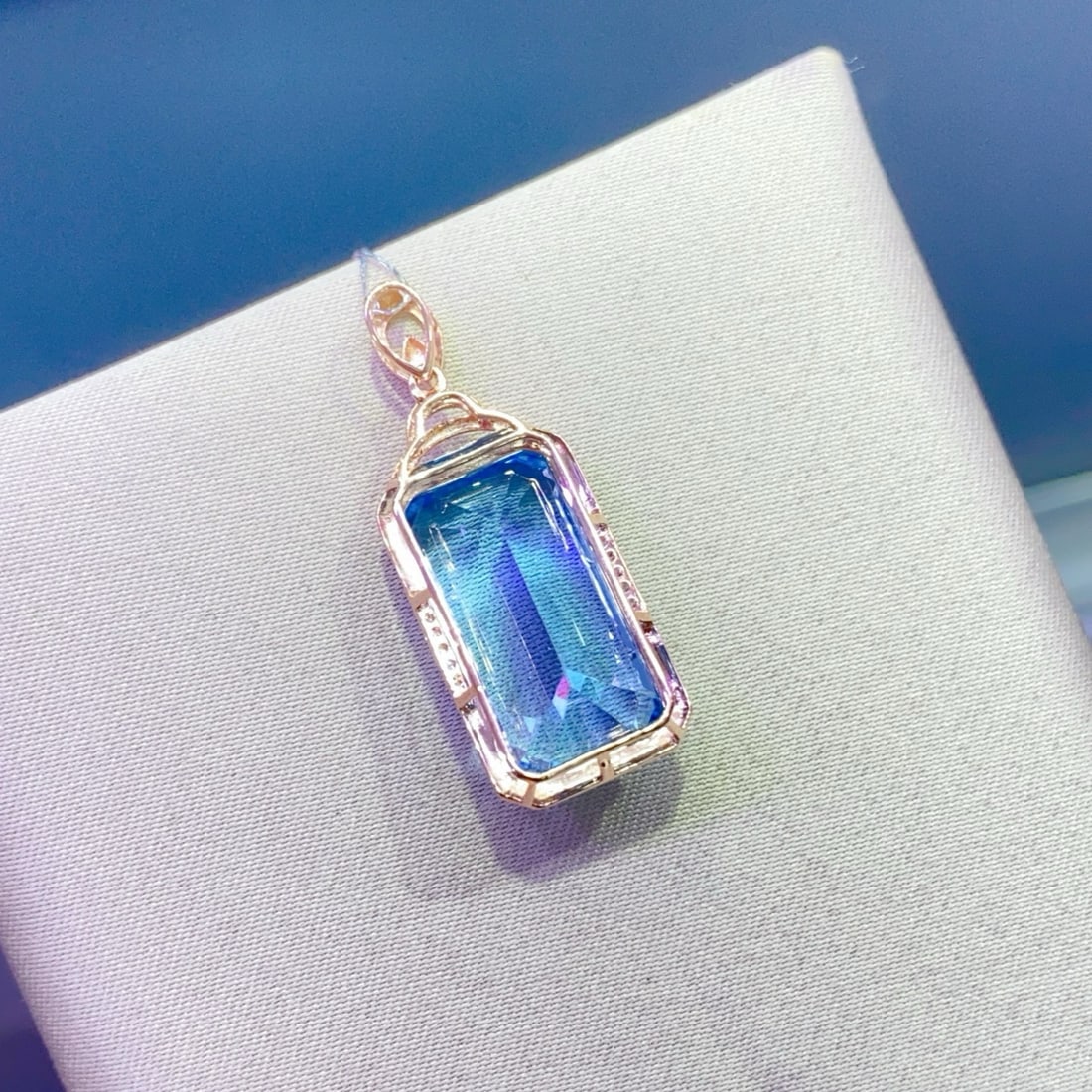 14k Gold 10.99 Ctw Natural Topaz & Diamond Pendant( Without Chain ) - 2