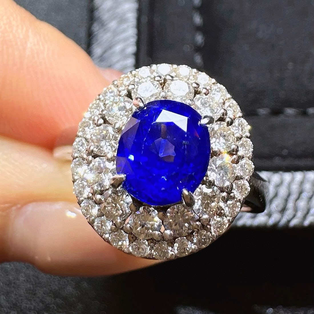 14k Gold 2.08 Ct Natural Sapphire & Diamond Ring - 3