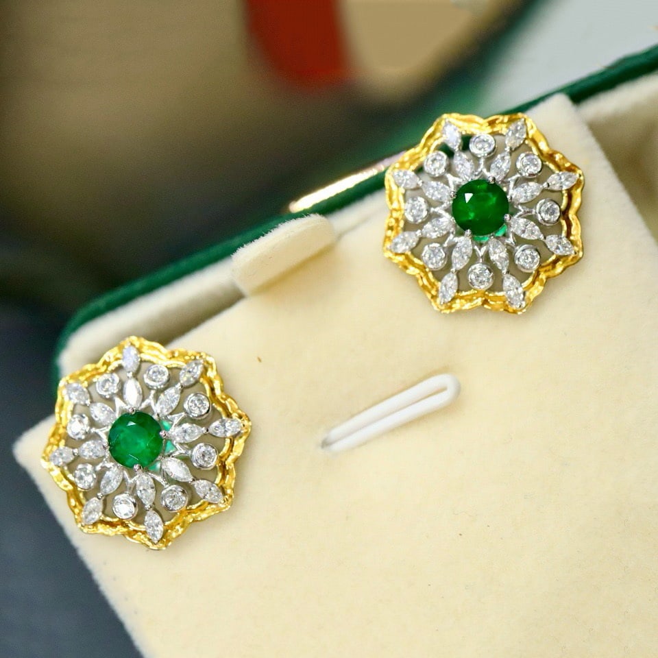 14k Gold 2.71 Ctw Vivid Green Natural Emerald & Lab Grown Diamond Earrings: Ref:230957239 // gold content:14k gold // main gemstone:emerald // shape:round // carat weight:0. 7ct // color:vivid green // treatment:natural // cut grade:g // // adjacent gemstone 2 : lab grown