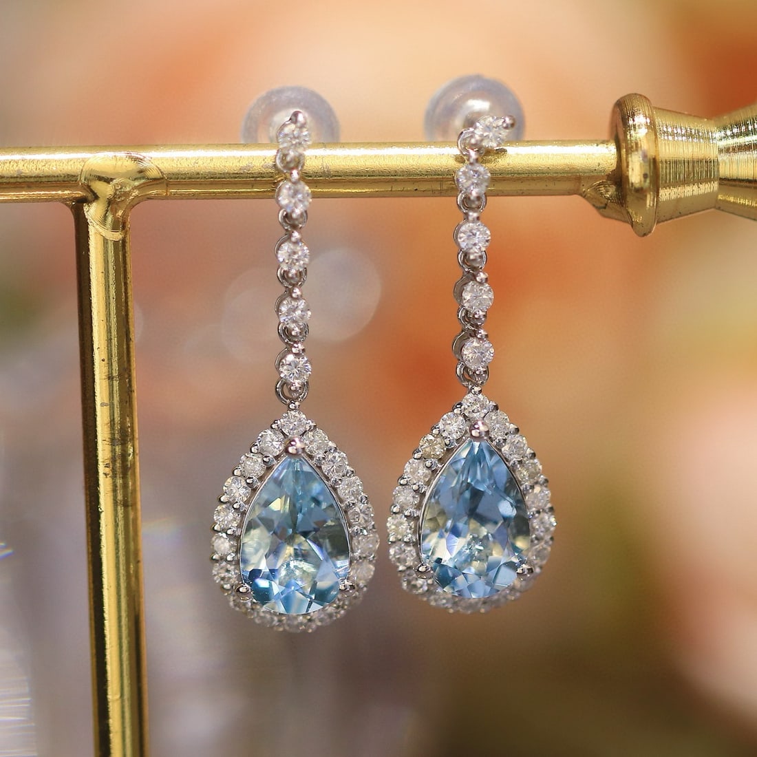 14k Gold 2.00 Ct Natural Aquamarine & Diamond Earrings - 2