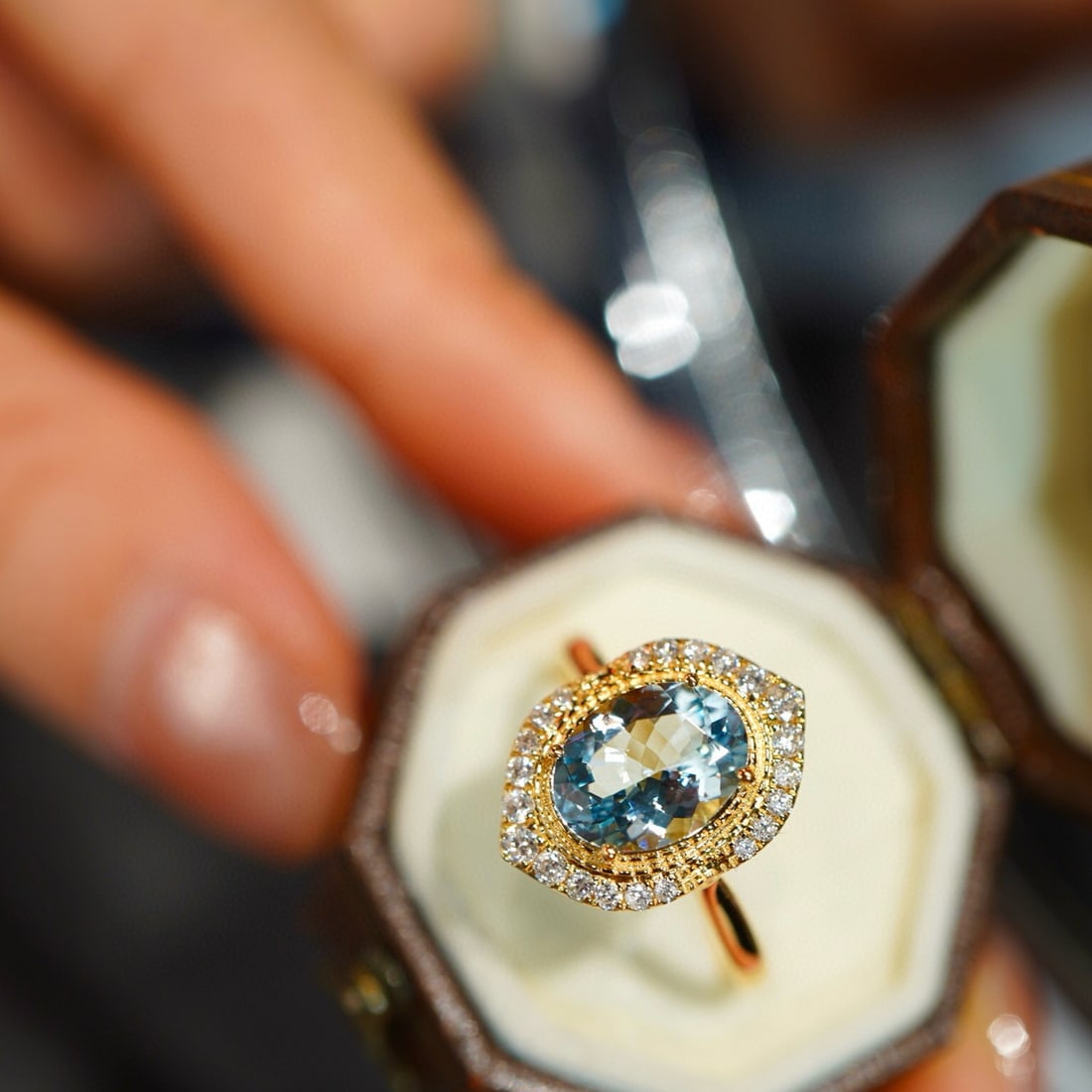 14k Gold 1.4 Ct Natural Aquamarine & Diamond Ring - 2