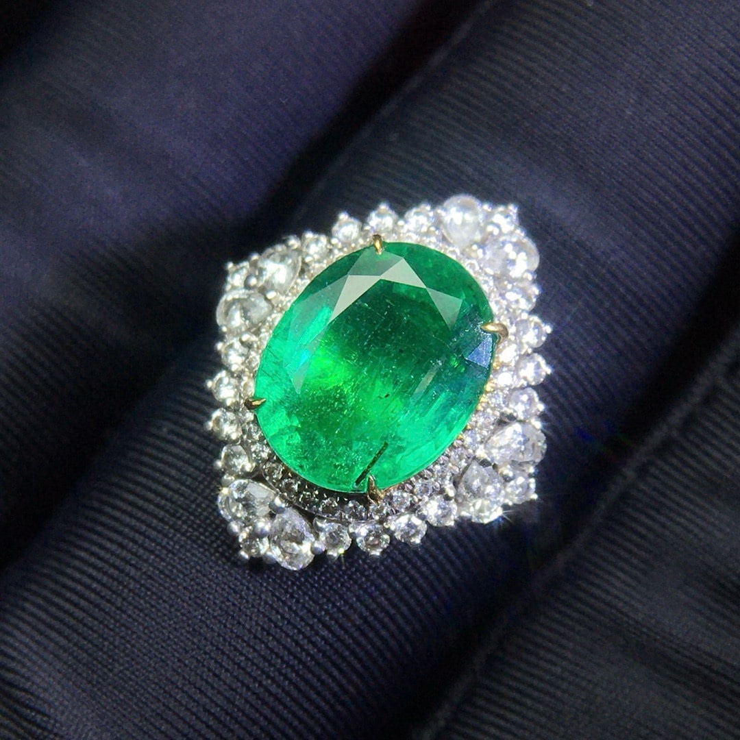14k Gold 3.59 Ctw Vivid Green Natural Emerald & Diamond Ring - 5