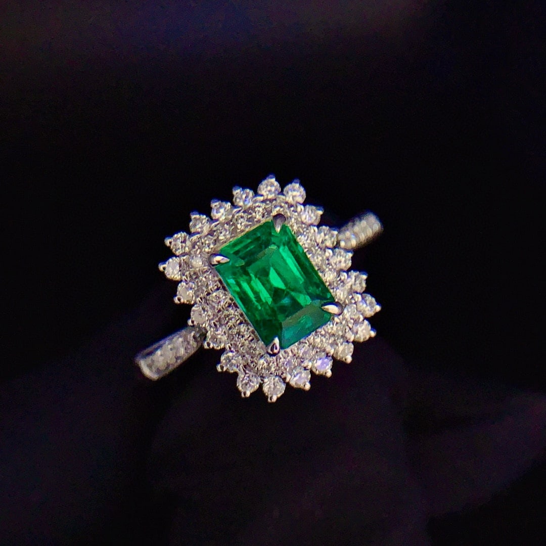 14k Gold 1.44 Ctw Vivid Green Natural Emerald & Diamond Ring - 2