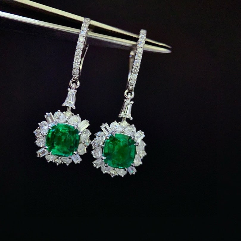 14k Gold 3.96 Ctw Vivid Green Natural Emerald & Diamond Earrings - 2