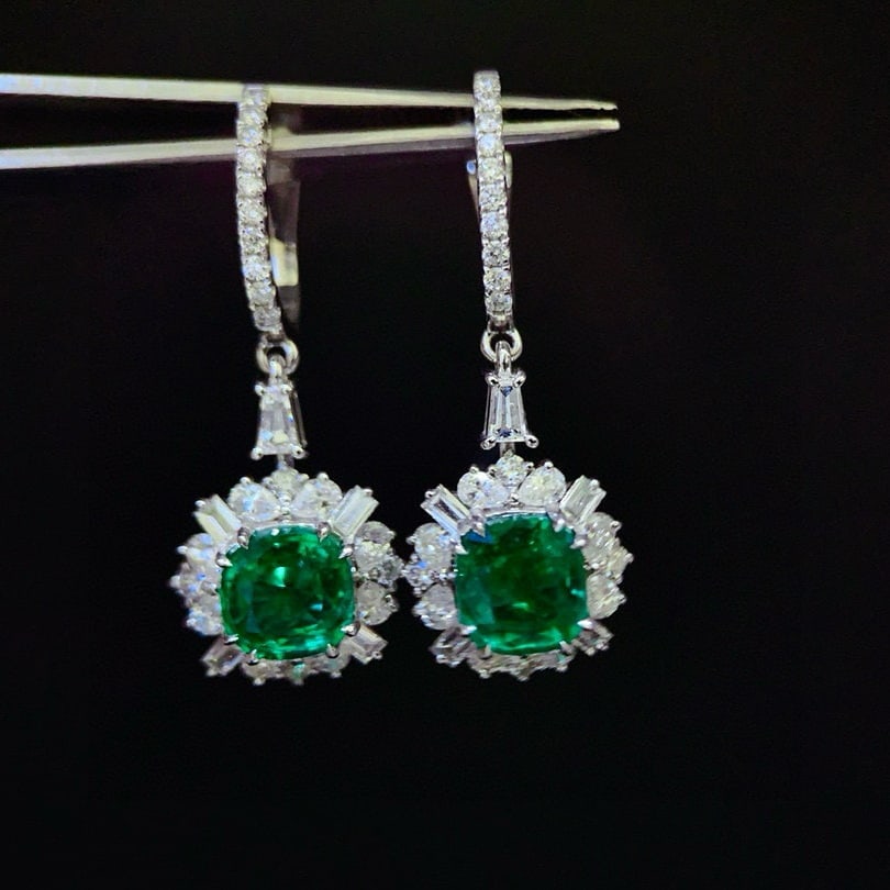 14k Gold 3.96 Ctw Vivid Green Natural Emerald & Diamond Earrings - 3
