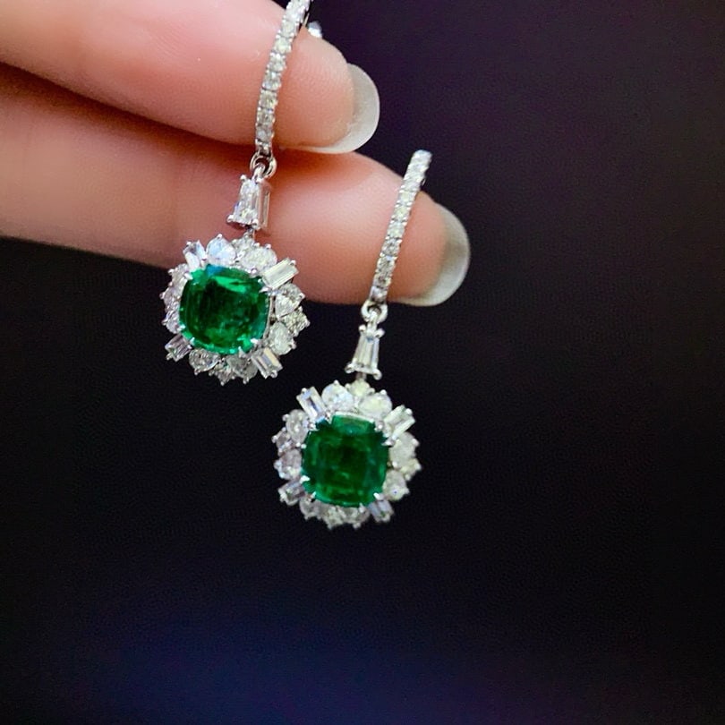 14k Gold 3.96 Ctw Vivid Green Natural Emerald & Diamond Earrings - 4