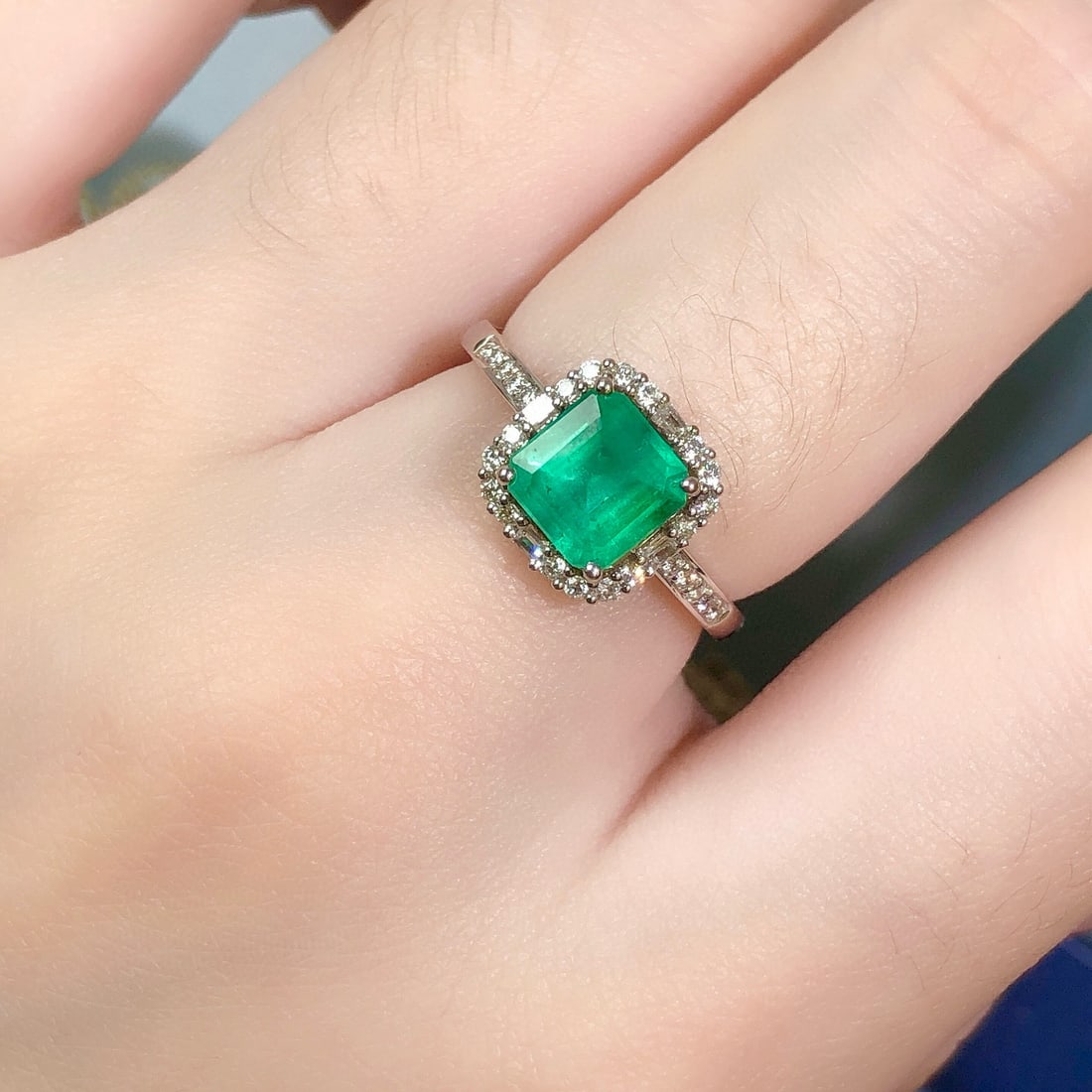 14k Gold 1.33 Ctw Natural Emerald & Diamond Ring - 7
