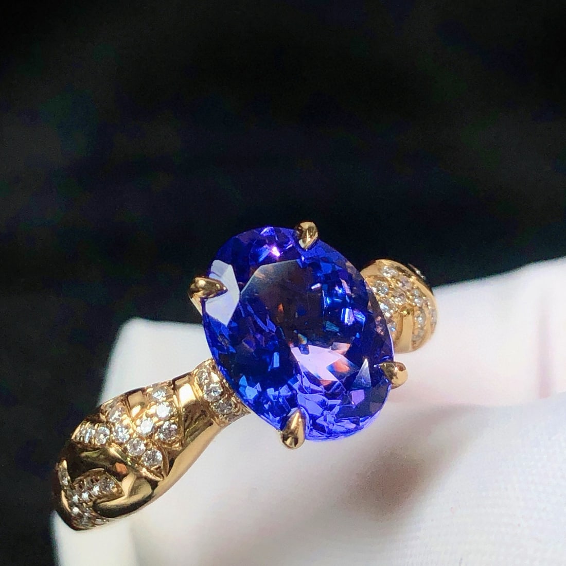 14k Gold 2.82 Ctw Natural Tanzanite & Diamond Ring - 4