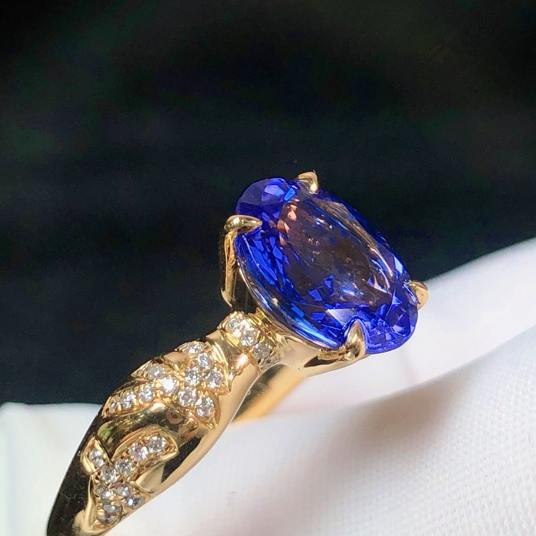 14k Gold 2.82 Ctw Natural Tanzanite & Diamond Ring - 5