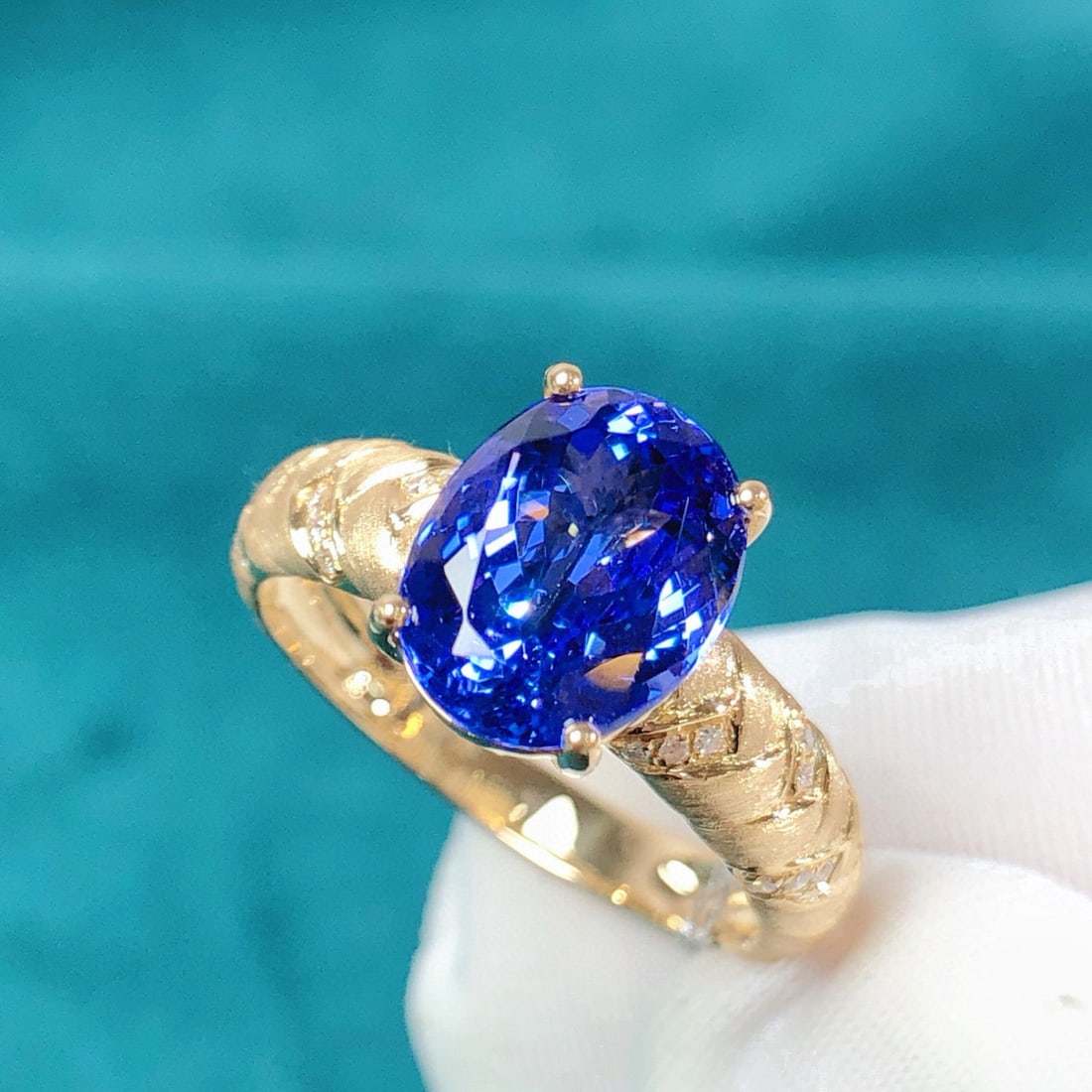 14k Gold 3.01 Ctw Natural Tanzanite & Diamond Ring (1 of 5)