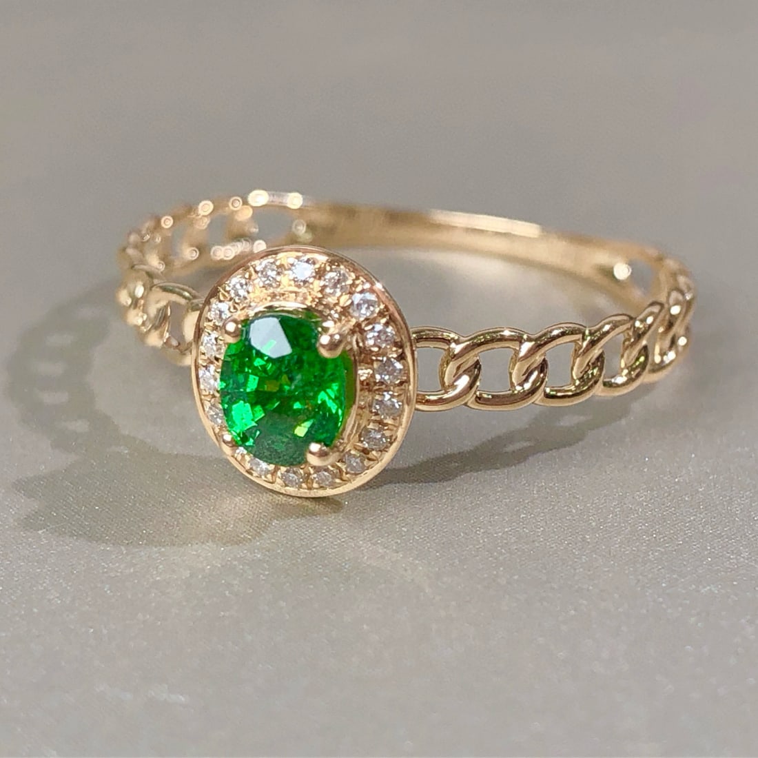 14k Gold 0.45 Ctw Natural Tsavorite & Diamond Ring - 6
