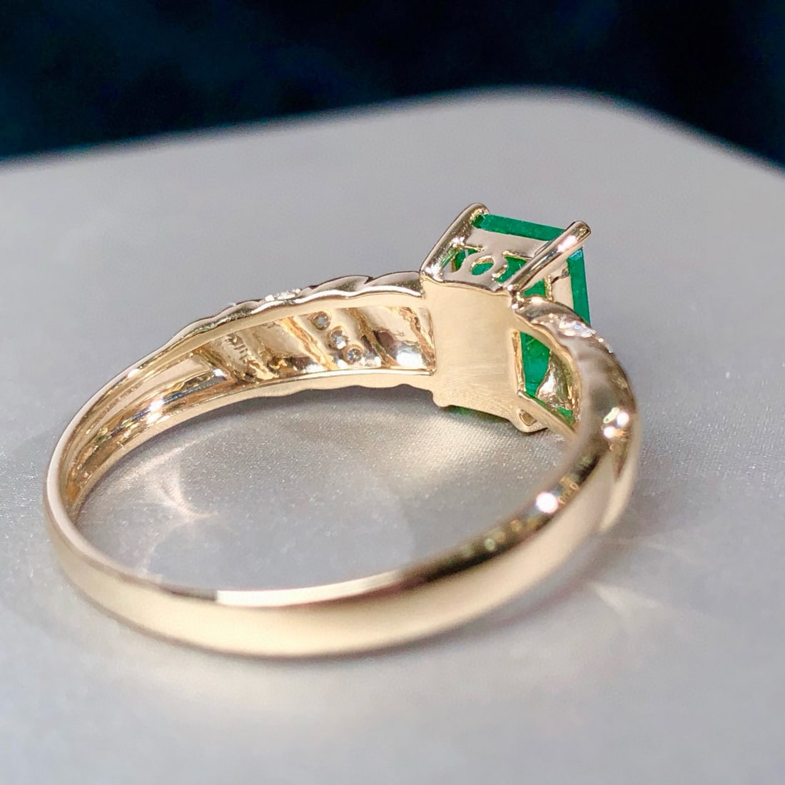 14k Gold 1.06 Ctw Vivid Green Natural Emerald & Diamond Ring - 7